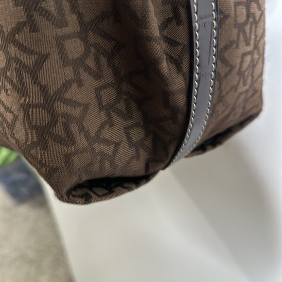 DkNy brown monogram shoulder bag size medium - Picture 7 of 12